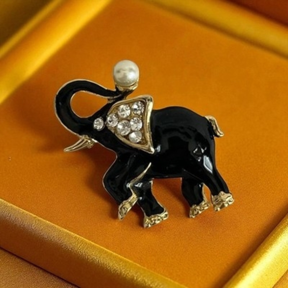 Vintage Black Enamel Elephant Brooch Clear Rhinestones Pearl 1.75"x1.5" Rare